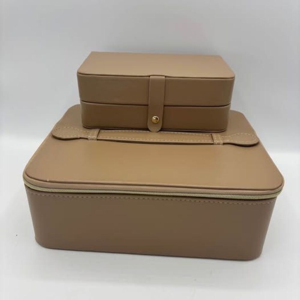 A New Day Travel Case Jewelry Makeup Organizer Tan Zippered Case